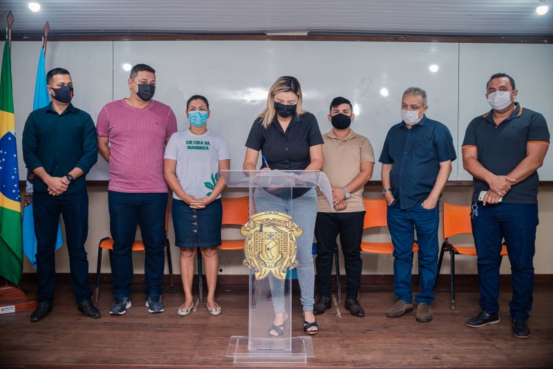  <div class='credito_fotos'>Foto: Heloam Sousa &nbsp;&nbsp;|&nbsp;&nbsp; <a href='/midias/2022/originais/7384_a503521b-ce73-e69f-c4cd-b17990a5b26f.jpg' download><i class='fa-solid fa-download'></i> Download</a></div>