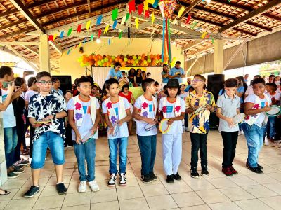 notícia: Feira Literária marca encontros culturais em escola da Rede Municipal 