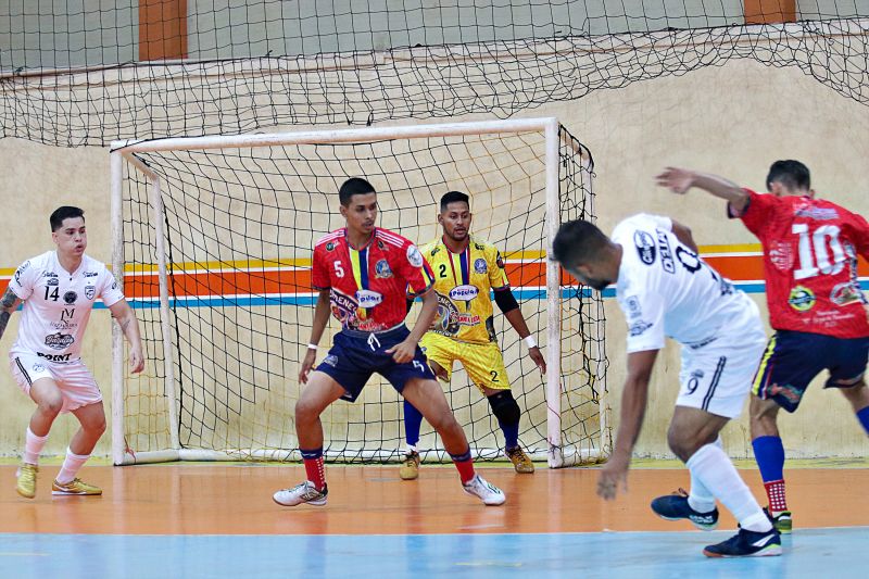 QUARTA DE FINAL FUTSAL <div class='credito_fotos'>Foto: Márcio Souza &nbsp;&nbsp;|&nbsp;&nbsp; <a href='/midias/2023/originais/7705_3cb3de89-50bc-0fc9-7fff-2cb60be5d990.jpg' download><i class='fa-solid fa-download'></i> Download</a></div>