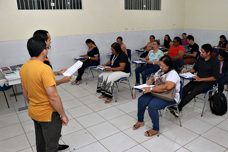 Aplicação de PROVA PARA GESTORES Escola St Luzia <div class='credito_fotos'>Foto: Márcio Souza &nbsp;&nbsp;|&nbsp;&nbsp; <a href='/midias/2023/originais/7714_a7b309f4-0bd0-375c-80c1-c21abee32048.jpg' download><i class='fa-solid fa-download'></i> Download</a></div>