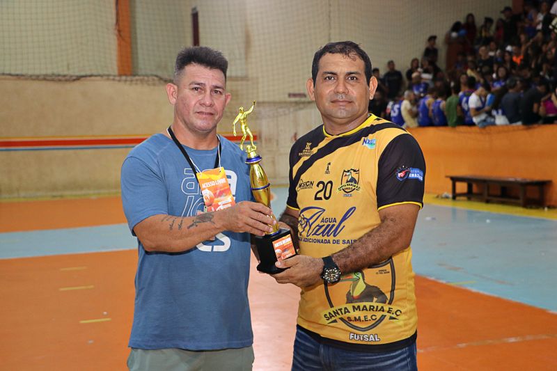 FINAL DO CAMPEONATO DE FUTSAL <div class='credito_fotos'>Foto: Márcio Souza &nbsp;&nbsp;|&nbsp;&nbsp; <a href='/midias/2023/originais/7733_5f656dba-8073-3844-3ca5-6fcbc068422d.jpg' download><i class='fa-solid fa-download'></i> Download</a></div>