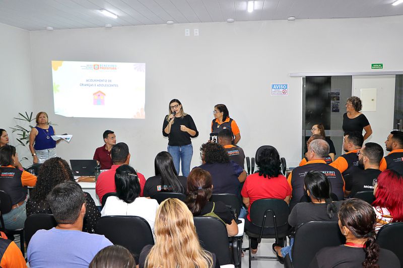 APRESENTAÇÃO SUAS SEMTEPS <div class='credito_fotos'>Foto: Márcio Souza &nbsp;&nbsp;|&nbsp;&nbsp; <a href='/midias/2023/originais/7739_05bbe3bf-4838-6314-ec06-880691b80c3b.jpg' download><i class='fa-solid fa-download'></i> Download</a></div>