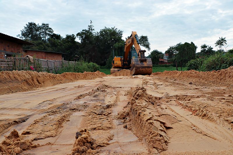 LIMPEZA PROFUNDA DO IGARAPÉ <div class='credito_fotos'>Foto: Márcio Souza &nbsp;&nbsp;|&nbsp;&nbsp; <a href='/midias/2024/originais/7756_24a76378-deb7-4d7e-8e1e-978aba6bdf6b.jpg' download><i class='fa-solid fa-download'></i> Download</a></div>