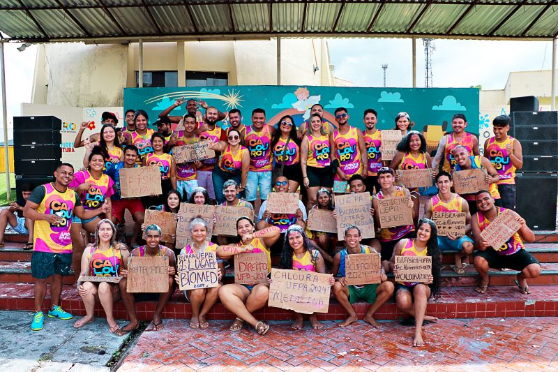 APROVAÇÃO DO VESTIBULAR  <div class='credito_fotos'>Foto: Márcio Souza &nbsp;&nbsp;|&nbsp;&nbsp; <a href='/midias/2024/originais/7758_f968524e-0926-25d6-3fee-150456ec78c4.jpg' download><i class='fa-solid fa-download'></i> Download</a></div>