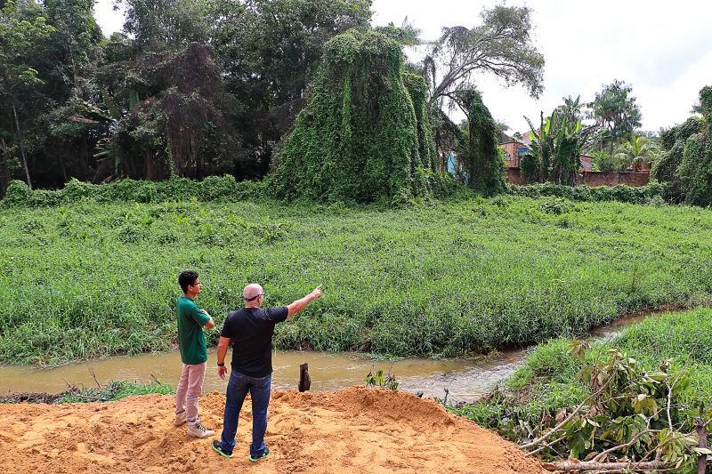 CONTINUAÇÃO DA LIMPEZA DO IGARAPÉ DO BELO JARDIM <div class='credito_fotos'>Foto: Márcio Souza &nbsp;&nbsp;|&nbsp;&nbsp; <a href='/midias/2024/originais/7759_fa3912b8-5b77-d9c0-a58e-cafb21577bcb.jpg' download><i class='fa-solid fa-download'></i> Download</a></div>