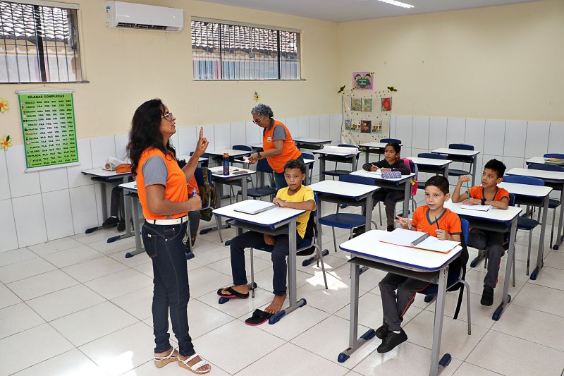 VOLTA AS AULAS MADRE TEREZA <div class='credito_fotos'>Foto: Márcio Souza &nbsp;&nbsp;|&nbsp;&nbsp; <a href='/midias/2024/originais/7765_c2fd7050-c22a-5006-9337-d6c051dfe3ff.jpg' download><i class='fa-solid fa-download'></i> Download</a></div>