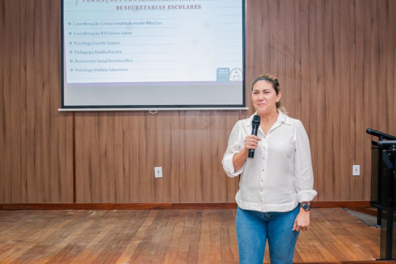  <div class='credito_fotos'>Foto: Karla Reis &nbsp;&nbsp;|&nbsp;&nbsp; <a href='/midias/2024/originais/7790_b5740984-bc9c-a598-1b7a-e36225d241cd.jpg' download><i class='fa-solid fa-download'></i> Download</a></div>