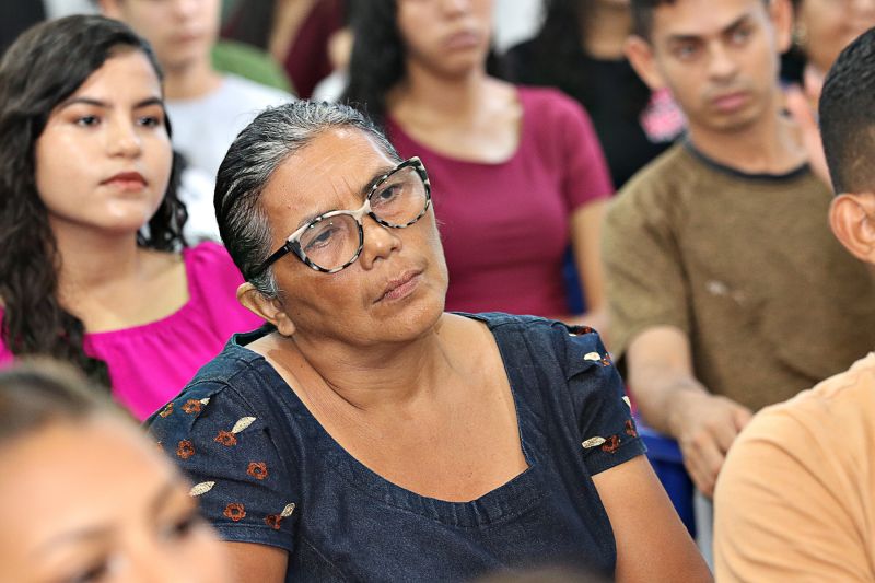 ENTREGA DE CERTIFICADO DO CURSO DE ORATÓRIA E DICÇÃO <div class='credito_fotos'>Foto: Márcio Souza &nbsp;&nbsp;|&nbsp;&nbsp; <a href='/midias/2024/originais/7793_4ce21dd2-417c-f8bf-93a9-c1333e464cc1.jpg' download><i class='fa-solid fa-download'></i> Download</a></div>