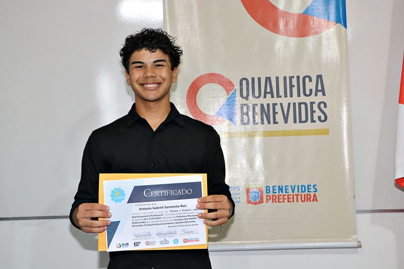 ENTREGA DE CERTIFICADO DO CURSO DE ORATÓRIA E DICÇÃO <div class='credito_fotos'>Foto: Márcio Souza &nbsp;&nbsp;|&nbsp;&nbsp; <a href='/midias/2024/originais/7793_9a8c57f5-490d-71a0-2fc0-7ada004daeae.jpg' download><i class='fa-solid fa-download'></i> Download</a></div>