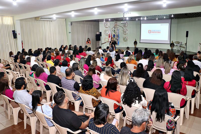 ENCONTRO DE GESTORES E COORDENADORES - SEMED. <div class='credito_fotos'>Foto: Márcio Souza &nbsp;&nbsp;|&nbsp;&nbsp; <a href='/midias/2024/originais/7799_b9b842be-c593-eedd-5f62-18271e9b5447.jpg' download><i class='fa-solid fa-download'></i> Download</a></div>