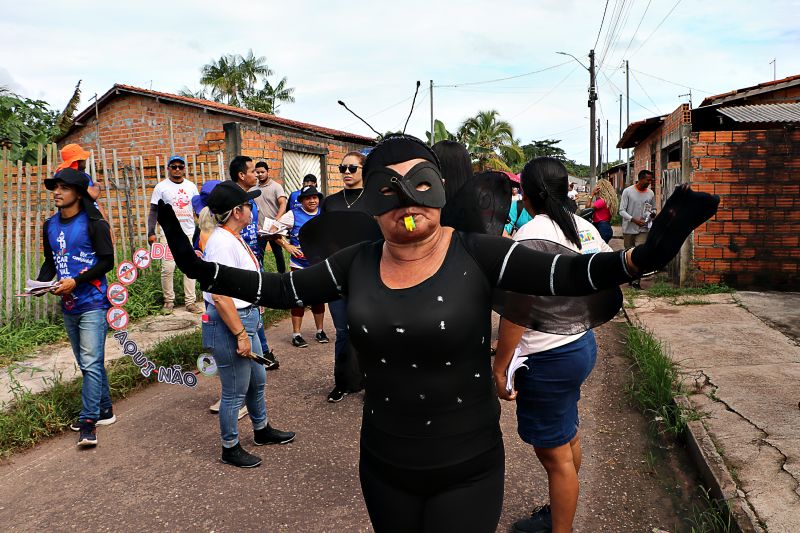 MUTIRÃO DE COMBATE A DENGUE -  BAIRRO MAGUAR <div class='credito_fotos'>Foto: Márcio Souza &nbsp;&nbsp;|&nbsp;&nbsp; <a href='/midias/2024/originais/7811_e30ec715-4d6f-1ccc-e32b-cbf22bf4a03a.jpg' download><i class='fa-solid fa-download'></i> Download</a></div>