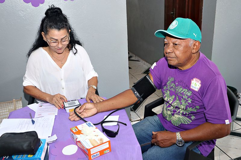 MARÇO LILAS ITINERANTE  -  BAIRRO DAS FLORES <div class='credito_fotos'>Foto: Márcio Souza &nbsp;&nbsp;|&nbsp;&nbsp; <a href='/midias/2024/originais/7833_260259a5-8c5f-a703-07aa-0c89a17e4091.jpg' download><i class='fa-solid fa-download'></i> Download</a></div>