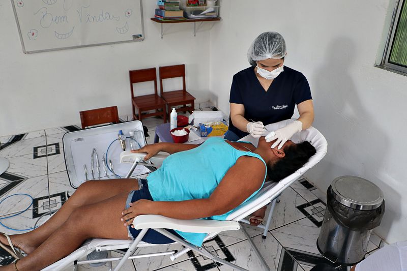 MARÇO LILAS ITINERANTE  -  BAIRRO DAS FLORES <div class='credito_fotos'>Foto: Márcio Souza &nbsp;&nbsp;|&nbsp;&nbsp; <a href='/midias/2024/originais/7833_6db63c84-d782-dce4-f09c-793f3eab523f.jpg' download><i class='fa-solid fa-download'></i> Download</a></div>