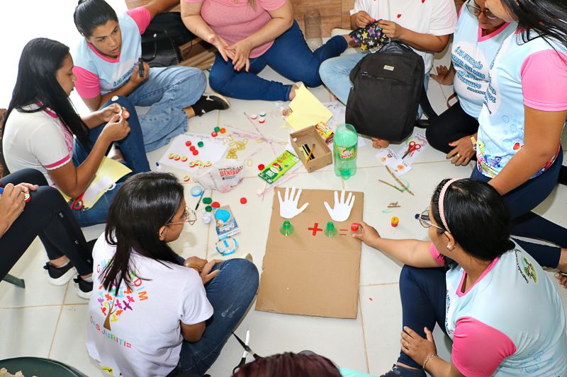 Formação dos Técnicos Educacionais Escola Bertílla <div class='credito_fotos'>Foto: Márcio Souza &nbsp;&nbsp;|&nbsp;&nbsp; <a href='/midias/2024/originais/7852_737ab7f2-f88a-9a7b-c7fd-6c01a18ffb3c.jpg' download><i class='fa-solid fa-download'></i> Download</a></div>