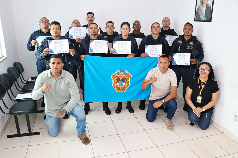 Encerramento do curso Guarda Municipal <div class='credito_fotos'>Foto: Márcio Souza &nbsp;&nbsp;|&nbsp;&nbsp; <a href='/midias/2024/originais/7917_ab0f2c0d-6513-0619-5c2a-5a604f448c19.jpg' download><i class='fa-solid fa-download'></i> Download</a></div>