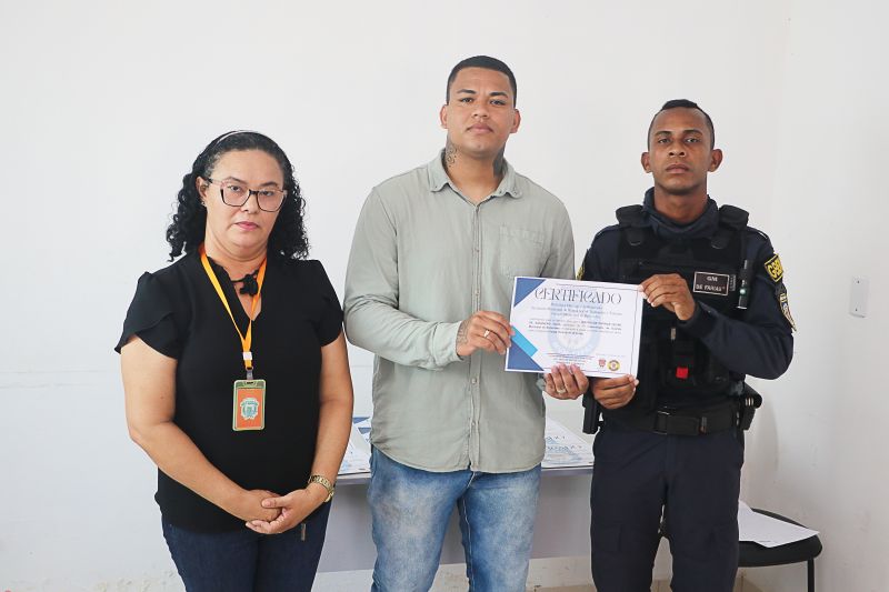 Encerramento do curso Guarda Municipal <div class='credito_fotos'>Foto: Márcio Souza &nbsp;&nbsp;|&nbsp;&nbsp; <a href='/midias/2024/originais/7917_c8f395aa-e554-3e48-71b8-2bbc42344b14.jpg' download><i class='fa-solid fa-download'></i> Download</a></div>