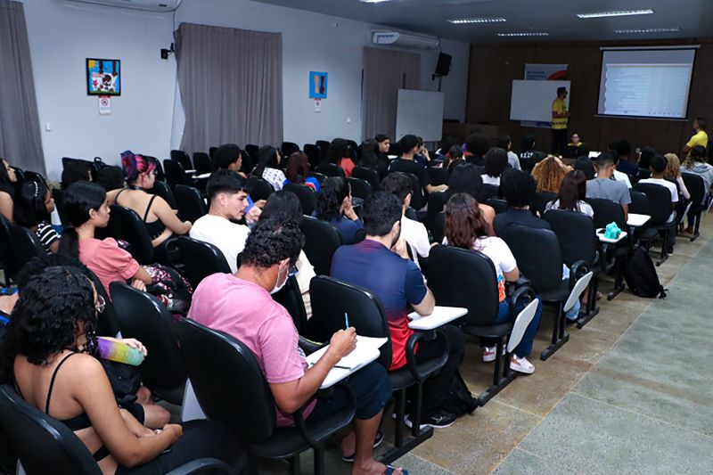 Maio Amarelo - CIC <div class='credito_fotos'>Foto: Márcio Souza &nbsp;&nbsp;|&nbsp;&nbsp; <a href='/midias/2024/originais/7929_28864c1d-1f1b-2fa8-e716-db2549699fa0.jpg' download><i class='fa-solid fa-download'></i> Download</a></div>