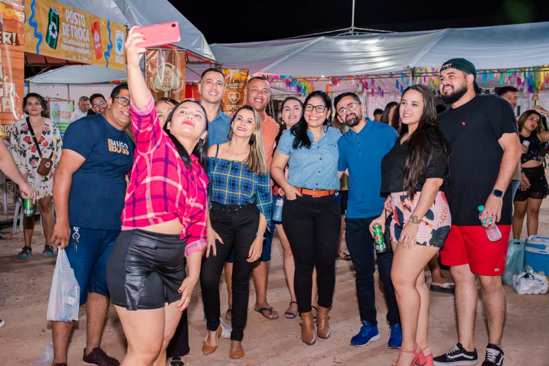  <div class='credito_fotos'>Foto: Karla Reis &nbsp;&nbsp;|&nbsp;&nbsp; <a href='/midias/2024/originais/7952_740f75ca-d25b-a29c-3638-8ec85cb1c438.jpg' download><i class='fa-solid fa-download'></i> Download</a></div>