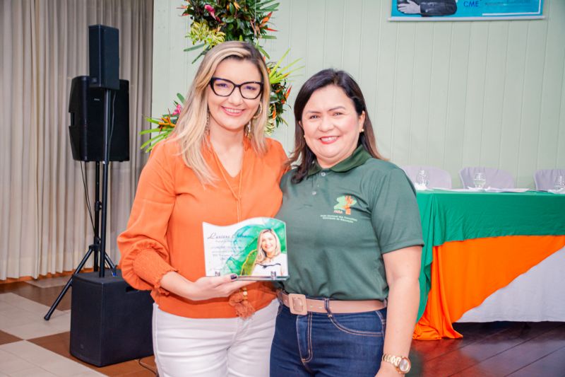  <div class='credito_fotos'>Foto: Karla Reis &nbsp;&nbsp;|&nbsp;&nbsp; <a href='/midias/2024/originais/7965_e1e65449-6c73-0be3-2b3f-9ed0f0f22c85.jpg' download><i class='fa-solid fa-download'></i> Download</a></div>