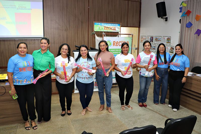 Formação do Programa de Leitura e Escrita da Educação LEEI <div class='credito_fotos'>Foto: Márcio Souza &nbsp;&nbsp;|&nbsp;&nbsp; <a href='/midias/2024/originais/7970_269fd981-68aa-c0e0-052a-c188c0e1932c.jpg' download><i class='fa-solid fa-download'></i> Download</a></div>