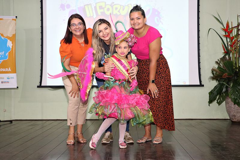 2 Fórum Comunitário UNICEF <div class='credito_fotos'>Foto: Márcio Souza &nbsp;&nbsp;|&nbsp;&nbsp; <a href='/midias/2024/originais/7973_2c588602-38a8-1309-db57-4b711c823917.jpg' download><i class='fa-solid fa-download'></i> Download</a></div>