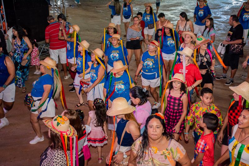  <div class='credito_fotos'>Foto: Karla Reis &nbsp;&nbsp;|&nbsp;&nbsp; <a href='/midias/2024/originais/7975_9b6a5675-b854-978a-c9d1-d2a341da53f9.jpg' download><i class='fa-solid fa-download'></i> Download</a></div>