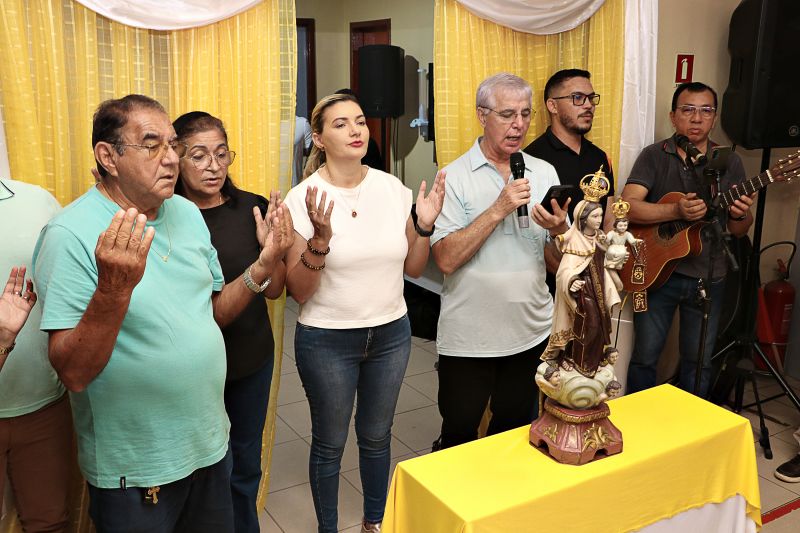 VISITA DA IMAGEM DE NOSSA SENHORA DO CARMO - PREFEITURA <div class='credito_fotos'>Foto: Márcio Souza &nbsp;&nbsp;|&nbsp;&nbsp; <a href='/midias/2024/originais/7977_bdeb949e-757c-974c-c47b-f50e0c17a6dd.jpg' download><i class='fa-solid fa-download'></i> Download</a></div>
