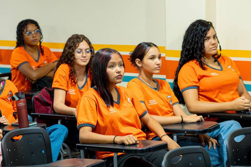 Estudantes da rede municipal também participaram da abertura da Semana Municipal da Juventude de Benevides