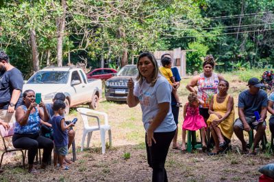 galeria: ENTREGA DE ROÇADEIRAS NO ASSENTAMENTO TERRA CABANA