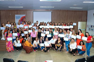 notícia: SEMED promove diálogos sobre autismo e primeira infância para a comunidade escolar