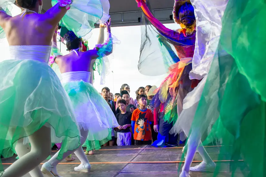  <div class='credito_fotos'>Foto: Karla Reis &nbsp;&nbsp;|&nbsp;&nbsp; <a href='/midias/2025/originais/20251104223237-GF00009204-F00106558.webp' download><i class='fa-solid fa-download'></i> Download</a></div>