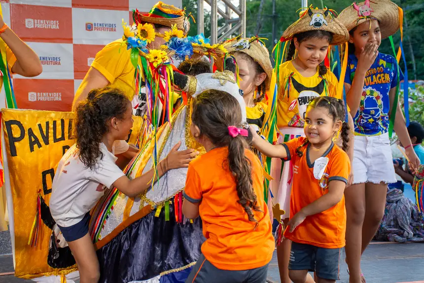  <div class='credito_fotos'>Foto: Karla Reis &nbsp;&nbsp;|&nbsp;&nbsp; <a href='/midias/2025/originais/20251104223254-GF00009204-F00106570.webp' download><i class='fa-solid fa-download'></i> Download</a></div>