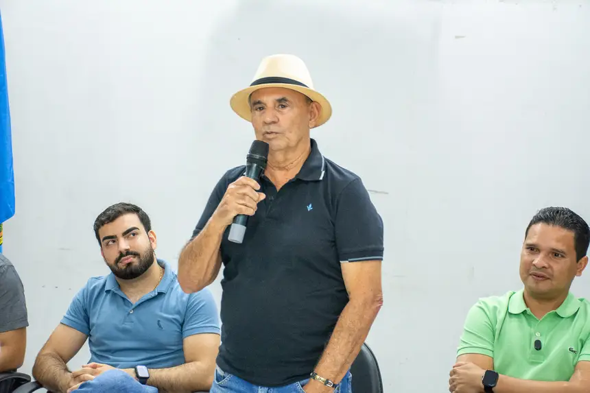  <div class='credito_fotos'>Foto: Karla Reis &nbsp;&nbsp;|&nbsp;&nbsp; <a href='/midias/2025/originais/20251115190650-GF00009210-F00106885.webp' download><i class='fa-solid fa-download'></i> Download</a></div>