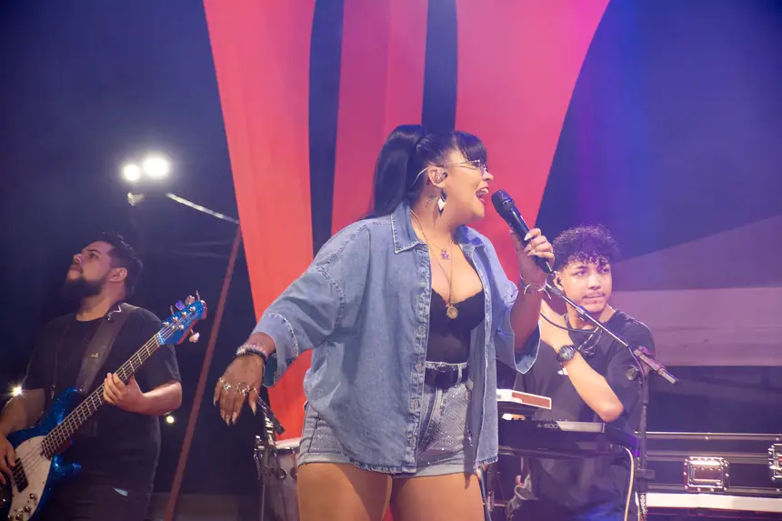  <div class='credito_fotos'>Foto: Karla Reis &nbsp;&nbsp;|&nbsp;&nbsp; <a href='/midias/2025/originais/20251117113800-GF00009211-F00106998.webp' download><i class='fa-solid fa-download'></i> Download</a></div>