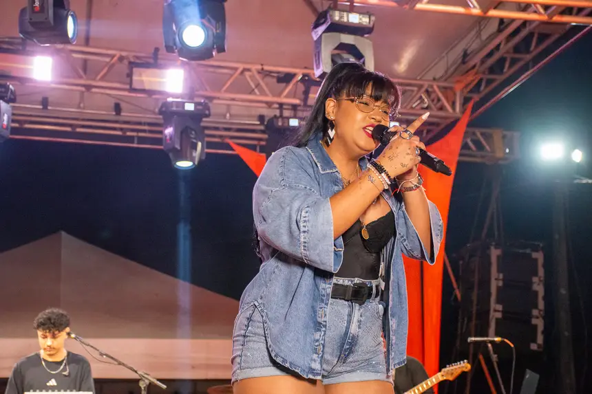  <div class='credito_fotos'>Foto: Karla Reis &nbsp;&nbsp;|&nbsp;&nbsp; <a href='/midias/2025/originais/20251117113809-GF00009211-F00107005.webp' download><i class='fa-solid fa-download'></i> Download</a></div>