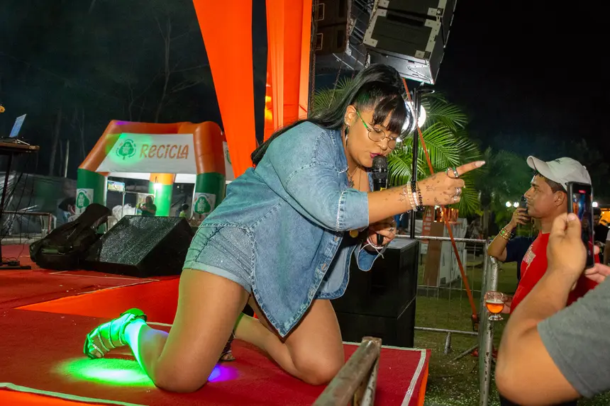  <div class='credito_fotos'>Foto: Karla Reis &nbsp;&nbsp;|&nbsp;&nbsp; <a href='/midias/2025/originais/20251117113828-GF00009211-F00107019.webp' download><i class='fa-solid fa-download'></i> Download</a></div>