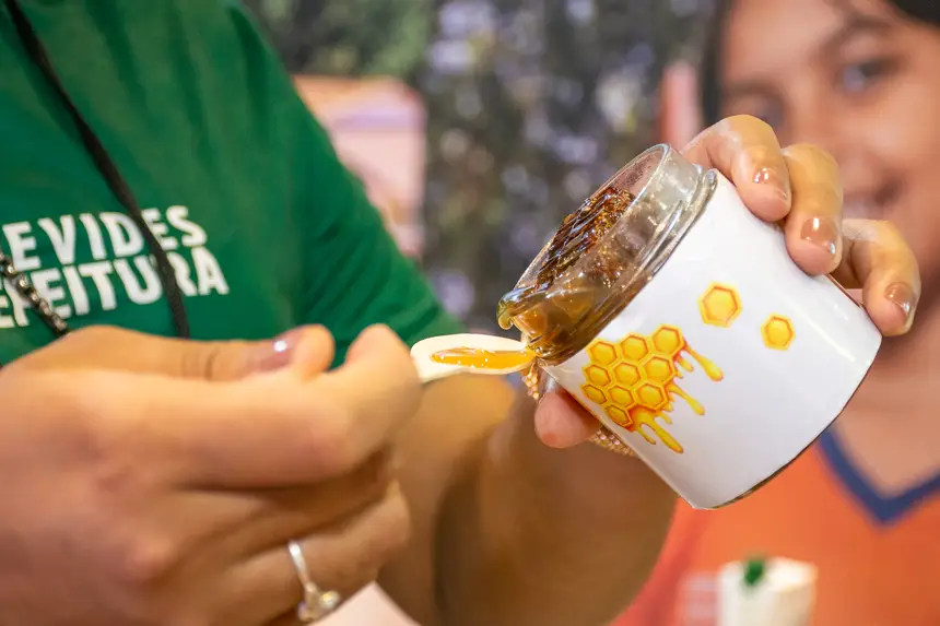  <div class='credito_fotos'>Foto: Karla Reis &nbsp;&nbsp;|&nbsp;&nbsp; <a href='/midias/2025/originais/20251119102004-GF00009215-F00107177.webp' download><i class='fa-solid fa-download'></i> Download</a></div>