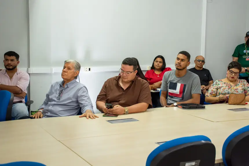  <div class='credito_fotos'>Foto: Karla Reis &nbsp;&nbsp;|&nbsp;&nbsp; <a href='/midias/2025/originais/20251121004233-GF00009216-F00107246.webp' download><i class='fa-solid fa-download'></i> Download</a></div>