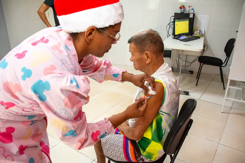  <div class='credito_fotos'>Foto: Karla Reis &nbsp;&nbsp;|&nbsp;&nbsp; <a href='/midias/2025/originais/20251203134724-GF00009224-F00107651.webp' download><i class='fa-solid fa-download'></i> Download</a></div>