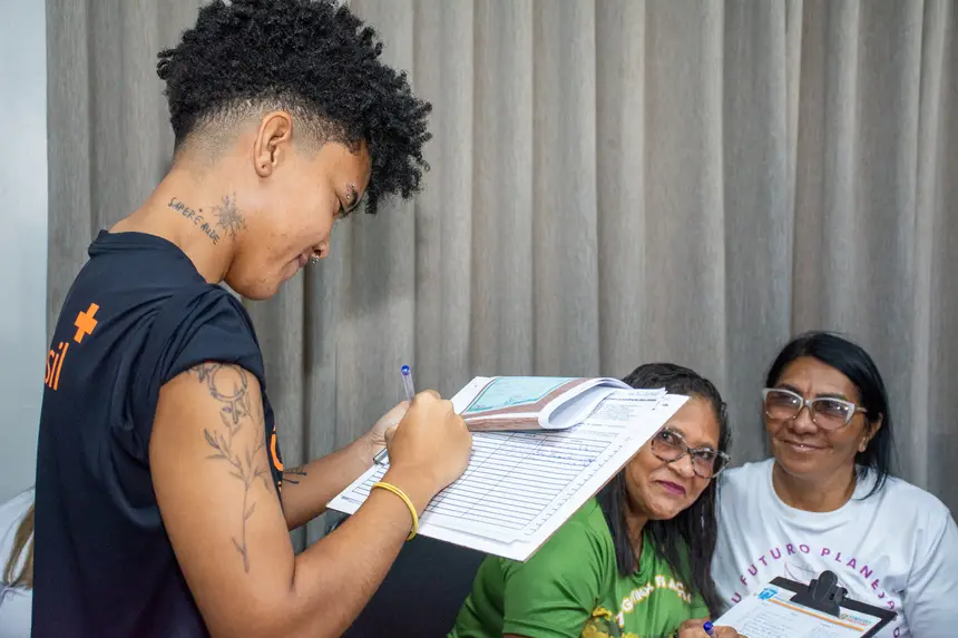  <div class='credito_fotos'>Foto: Karla Reis &nbsp;&nbsp;|&nbsp;&nbsp; <a href='/midias/2025/originais/20251205142825-GF00009228-F00107689.webp' download><i class='fa-solid fa-download'></i> Download</a></div>