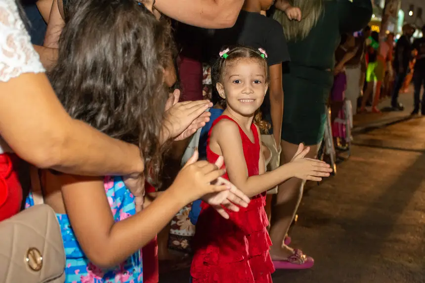  <div class='credito_fotos'>Foto: Karla Reis &nbsp;&nbsp;|&nbsp;&nbsp; <a href='/midias/2025/originais/20251208112321-GF00009231-F00107787.webp' download><i class='fa-solid fa-download'></i> Download</a></div>