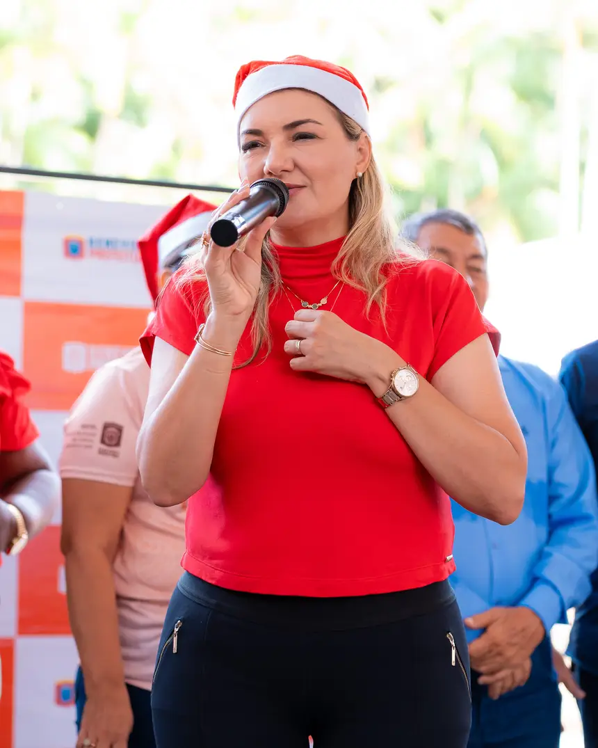  <div class='credito_fotos'>Foto: Heloam Sousa &nbsp;&nbsp;|&nbsp;&nbsp; <a href='/midias/2025/originais/20251216110350-GF00009234-F00108027.webp' download><i class='fa-solid fa-download'></i> Download</a></div>