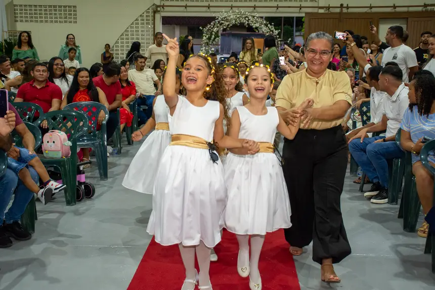  <div class='credito_fotos'>Foto: Karla Reis &nbsp;&nbsp;|&nbsp;&nbsp; <a href='/midias/2025/originais/20251219103334-GF00009241-F00108133.webp' download><i class='fa-solid fa-download'></i> Download</a></div>