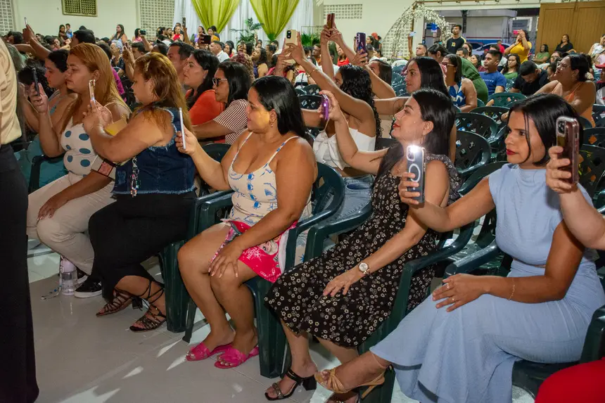  <div class='credito_fotos'>Foto: Karla Reis &nbsp;&nbsp;|&nbsp;&nbsp; <a href='/midias/2025/originais/20251219103339-GF00009241-F00108136.webp' download><i class='fa-solid fa-download'></i> Download</a></div>