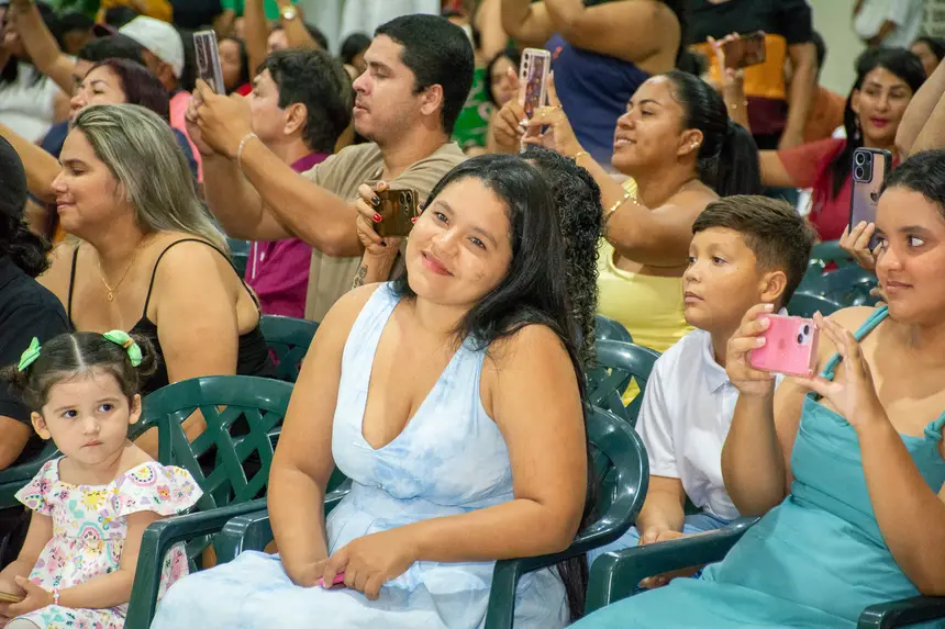  <div class='credito_fotos'>Foto: Karla Reis &nbsp;&nbsp;|&nbsp;&nbsp; <a href='/midias/2025/originais/20251219103346-GF00009241-F00108141.webp' download><i class='fa-solid fa-download'></i> Download</a></div>