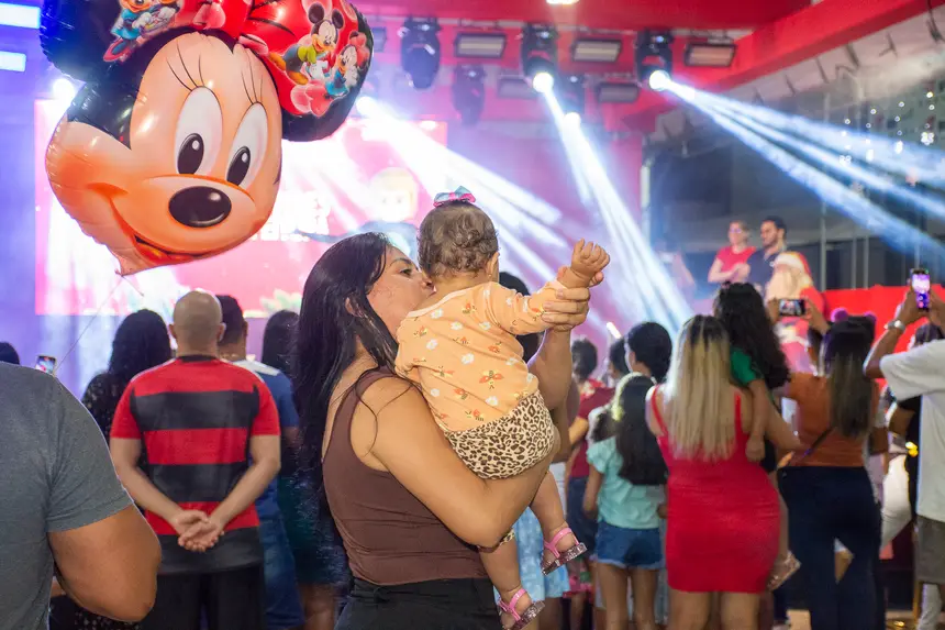  <div class='credito_fotos'>Foto: Karla Reis &nbsp;&nbsp;|&nbsp;&nbsp; <a href='/midias/2025/originais/20251219104902-GF00009243-F00108306.webp' download><i class='fa-solid fa-download'></i> Download</a></div>