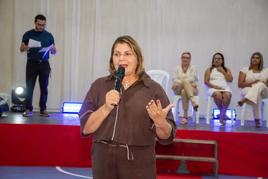  <div class='credito_fotos'>Foto: Karla Reis &nbsp;&nbsp;|&nbsp;&nbsp; <a href='/midias/2025/originais/20251222101157-GF00009246-F00108399.webp' download><i class='fa-solid fa-download'></i> Download</a></div>