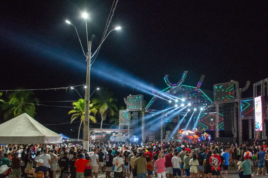  <div class='credito_fotos'>Foto: Karla Reis &nbsp;&nbsp;|&nbsp;&nbsp; <a href='/midias/2025/originais/20251229104758-GF00009254-F00108755.webp' download><i class='fa-solid fa-download'></i> Download</a></div>