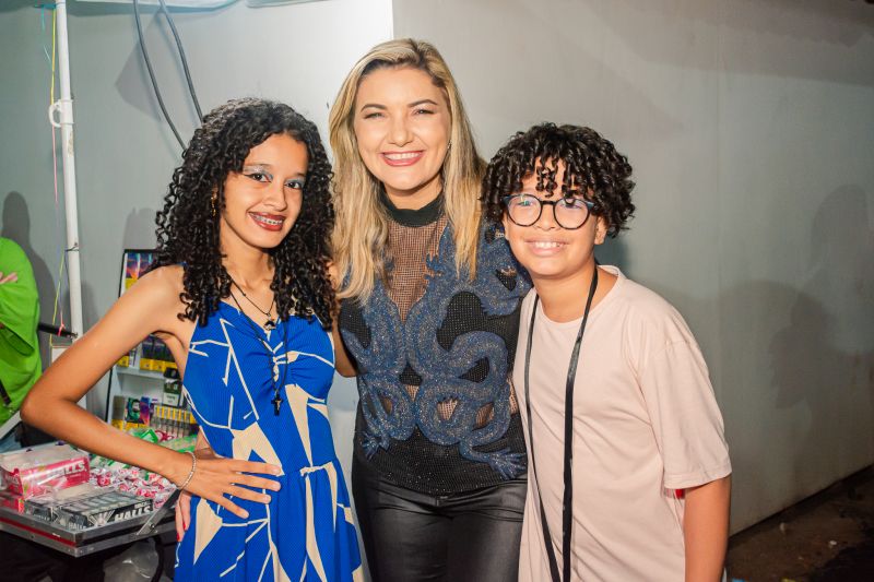  <div class='credito_fotos'>Foto: Karla Reis &nbsp;&nbsp;|&nbsp;&nbsp; <a href='/midias/2025/originais/8034_2361d468-69fd-112a-33a7-392adf15da42.jpg' download><i class='fa-solid fa-download'></i> Download</a></div>