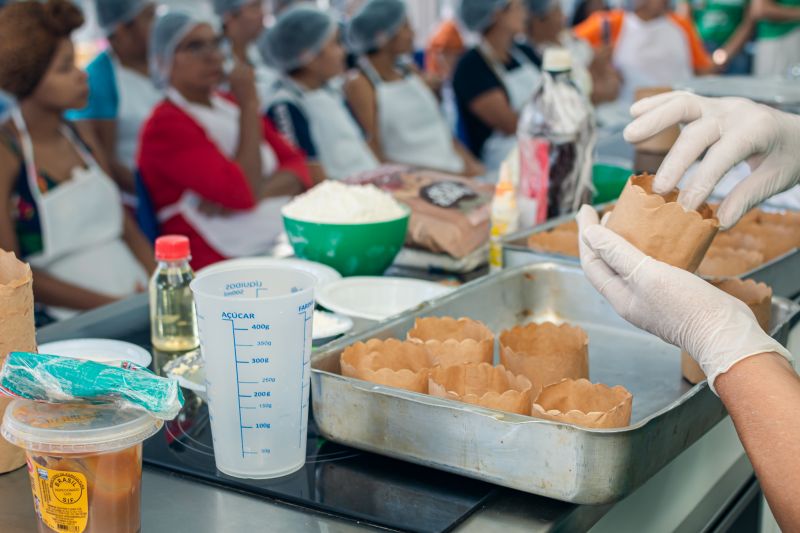  <div class='credito_fotos'>Foto: Karla Reis &nbsp;&nbsp;|&nbsp;&nbsp; <a href='/midias/2025/originais/8035_3530a5eb-0662-eb5f-6892-13cc83afeb45.jpg' download><i class='fa-solid fa-download'></i> Download</a></div>